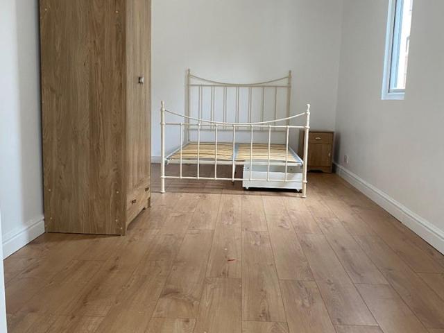 Apartment at St George's Road, Greater London