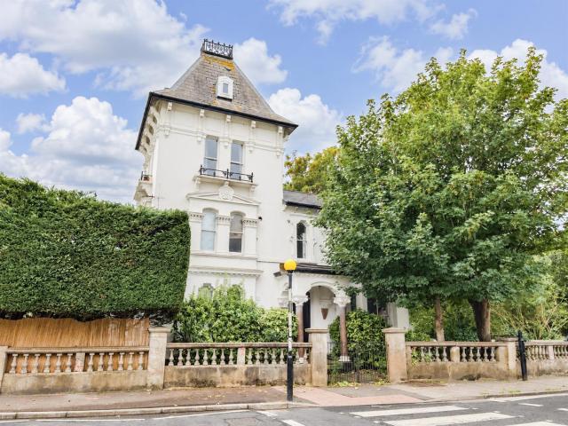 Apartment at St Helen's Road, St Leonards