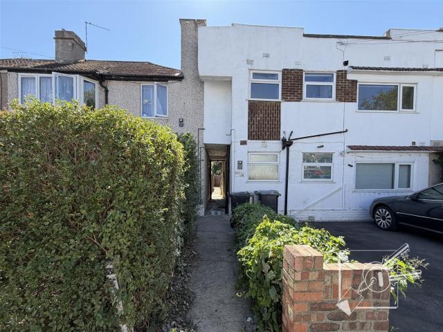 Apartment at St Mark's Avenue, Gravesend