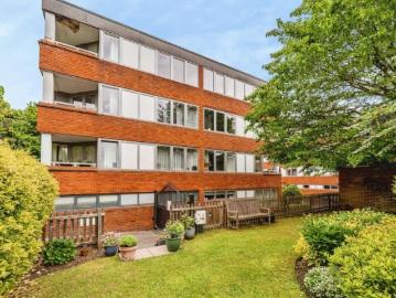 Apartment at St. Mark's Road, Henley on Thames