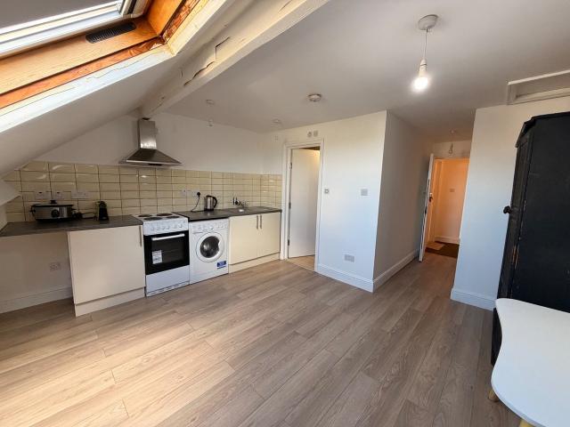 Apartment at St Mary Road, Greater London