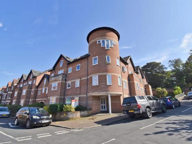 Apartment at St. Mary's Road, St Mary in the Marsh
