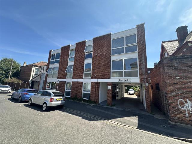 Apartment at St Peters Grove, Portsmouth
