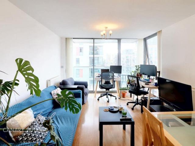 Apartment at Stainsby Road, Greater London