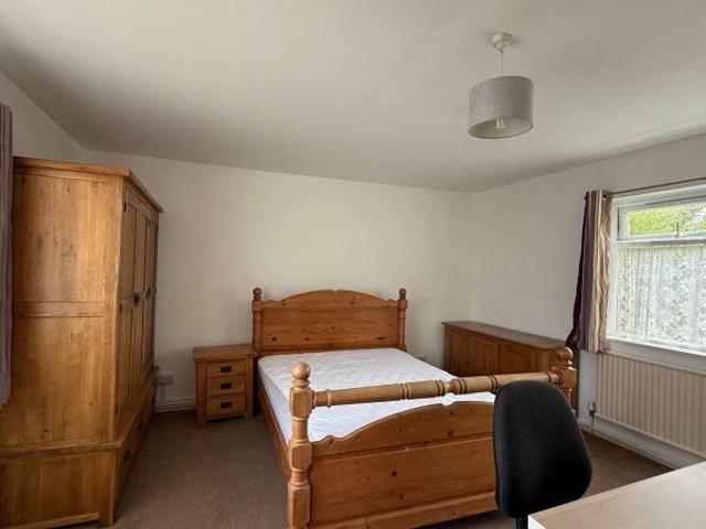 Apartment at Stanley Avenue, Bristol