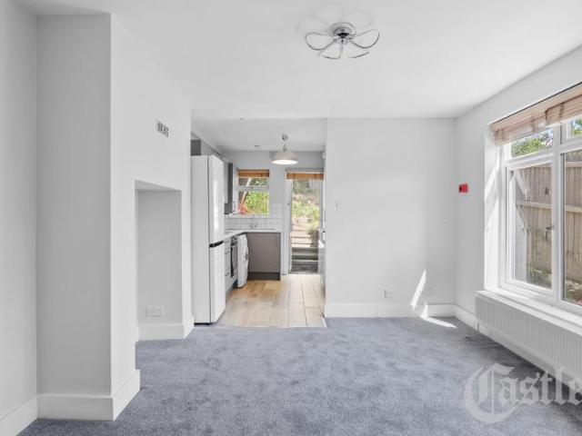 Apartment at Stapleton Hall Road, Greater London