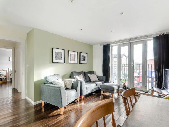 Apartment at Station Approach, Greater London