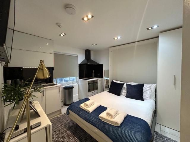 Apartment at Baker Street, City of Westminster