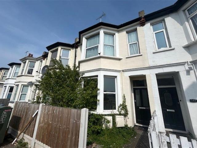 Apartment at Station Avenue, Southend on Sea