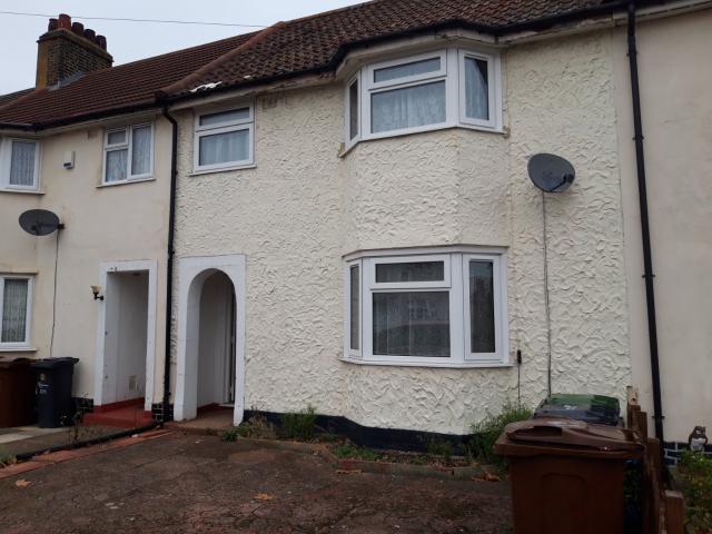 Apartment at Station Parade, Greater London