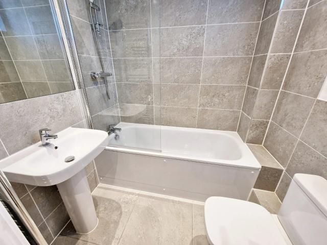 Apartment at Station Road North, Reigate and Banstead