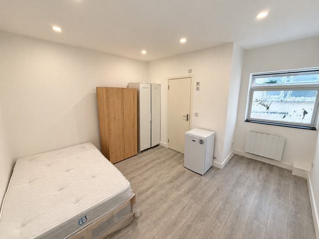 Apartment at Station Road, Greater London
