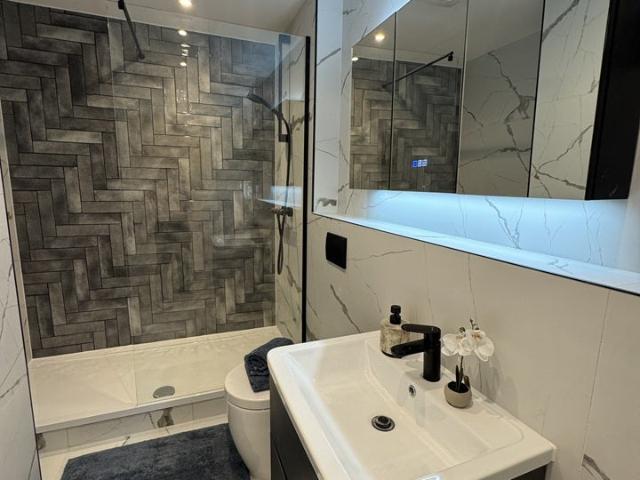 Apartment at Station Road, Greater London