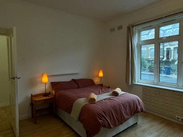 Apartment at Station Road, Greater London