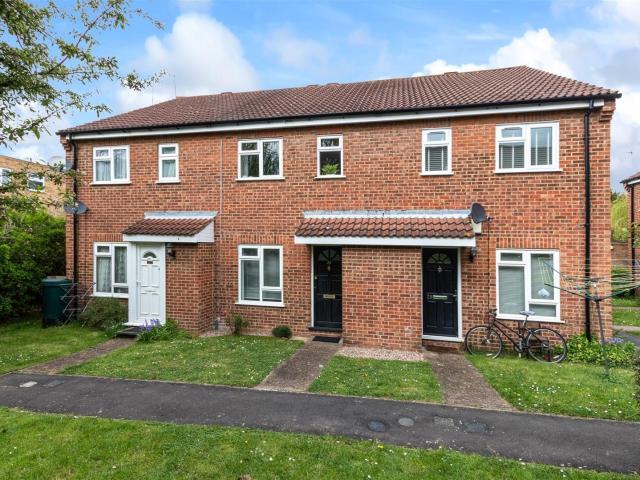 Apartment at Station Road, Greater London