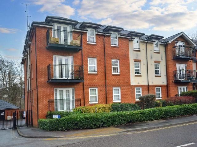 Apartment at Station Road, St Albans