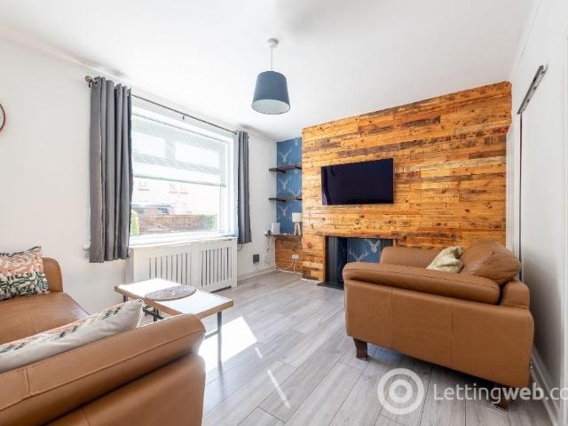 Apartment at Stenhouse Avenue West, City of Edinburgh