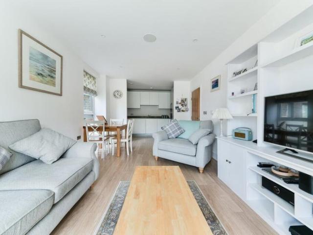 Apartment at Stockwell Park Walk, Greater London