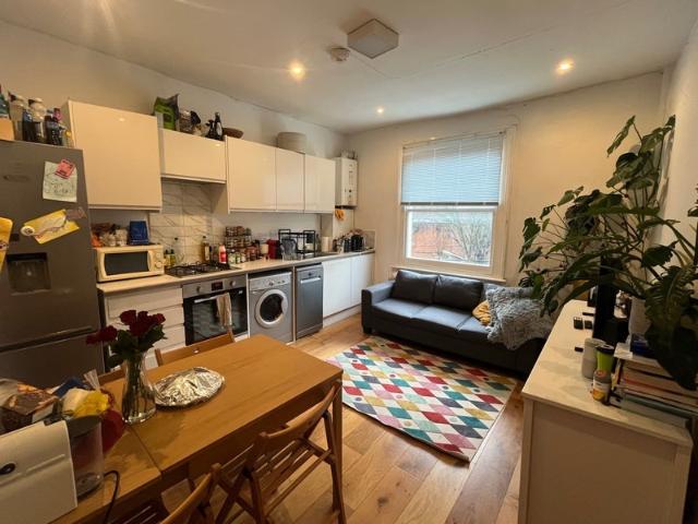 Apartment at Stock Orchard Crescent, Greater London