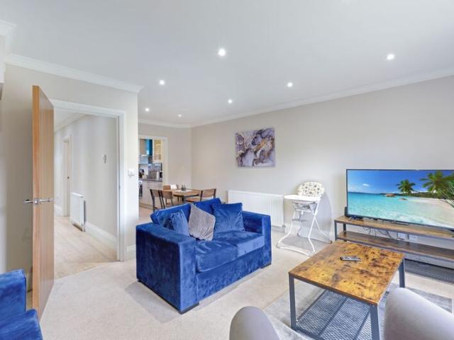Apartment at Stoke Gardens, Slough