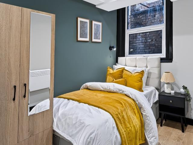 Apartment at Stoke Newington High Street, Greater London
