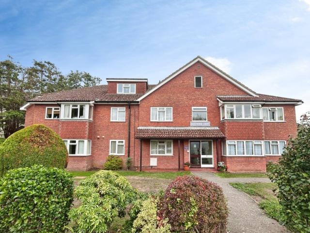Apartment at Stourwood Avenue, Bournemouth
