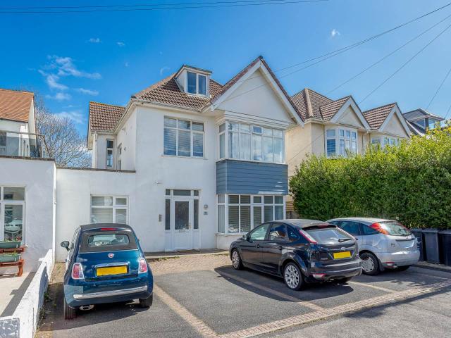 Apartment at Stourcliffe Avenue, Bournemouth