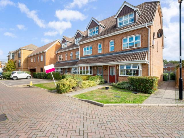Apartment at Stranding Street, Eastleigh