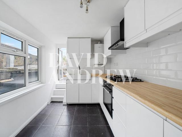 Apartment at Stroud Green Road, Greater London