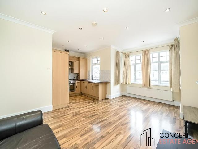 Apartment at Stroud Road, Greater London