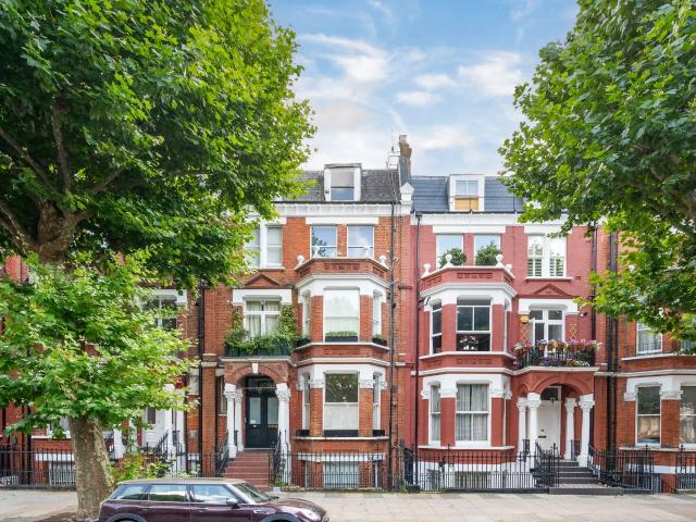 Apartment at Sutherland Avenue, City of Westminster