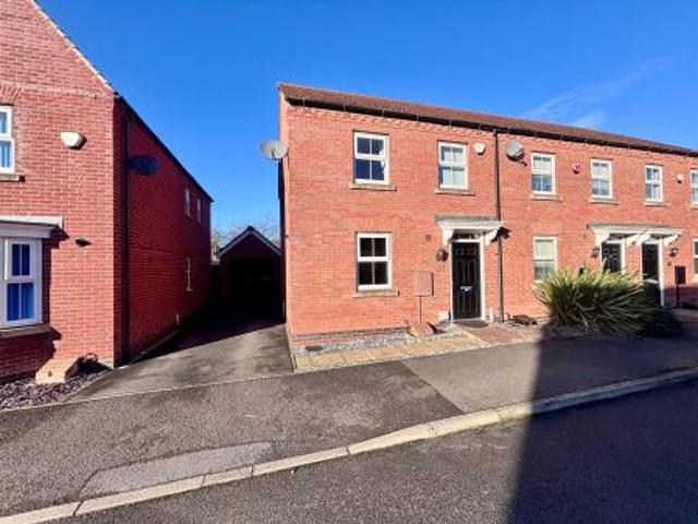 Apartment at Suffolk Way, South Derbyshire