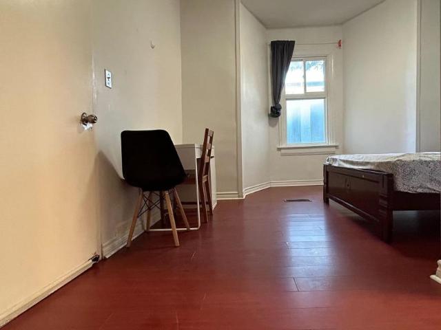 apartment at SUITE AA, MAIN FLOOR 4 FITZROY TERR TERRACE, Toronto, Ontario, M5T2K3
