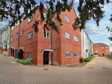 Apartment at Summerhouse Hill, Buckingham