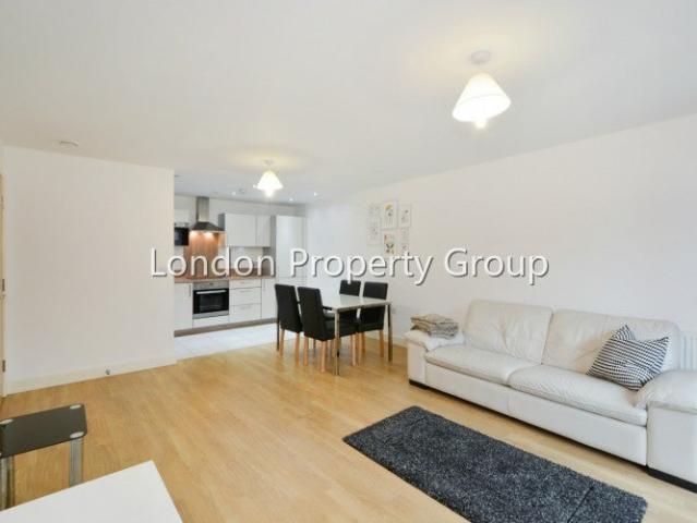 Apartment at Surrey Quays Road, Greater London