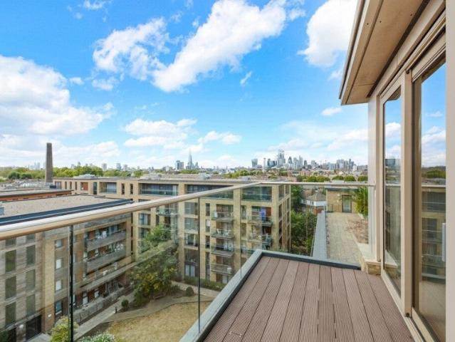 Apartment at Surrey Quays Road, Greater London