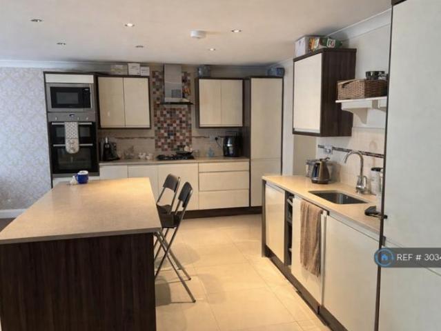 Apartment at Swakeleys Road, Greater London