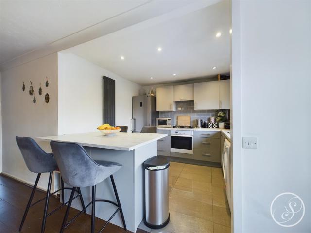 Apartment at Swallow Drive, Leeds