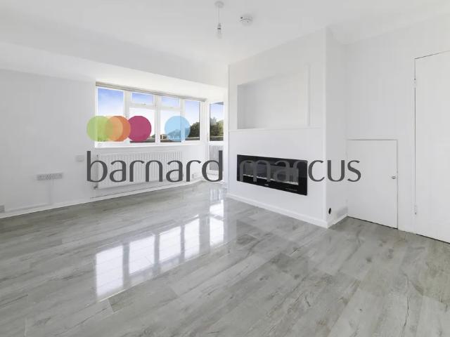Apartment at Sylvan Hill, Greater London