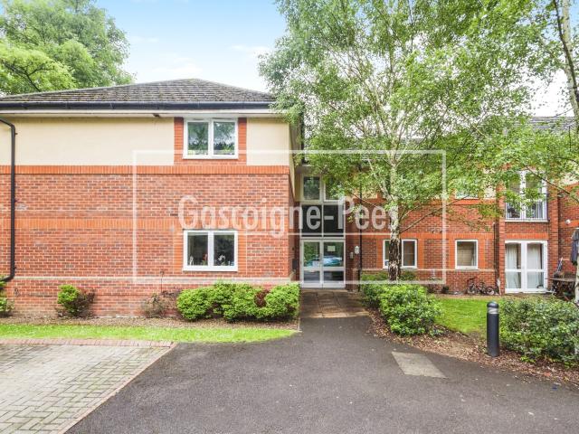 Apartment at Pond Meadow, Guildford