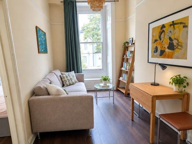 Apartment at Porchester Road, City of Westminster