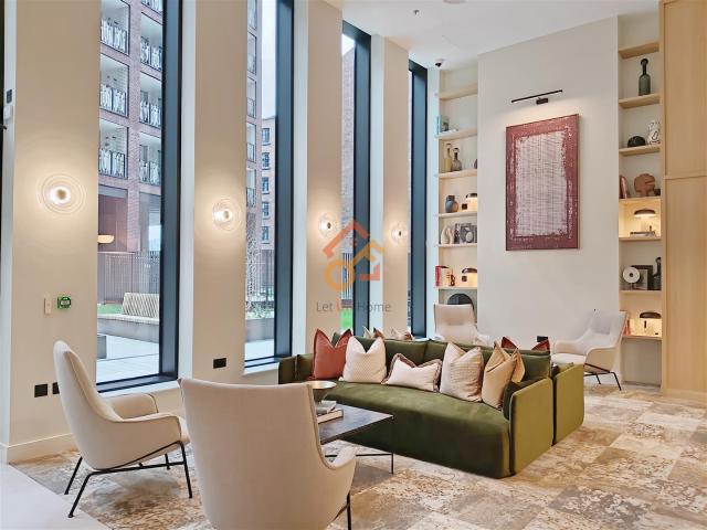 Apartment at Port Way, Lullington