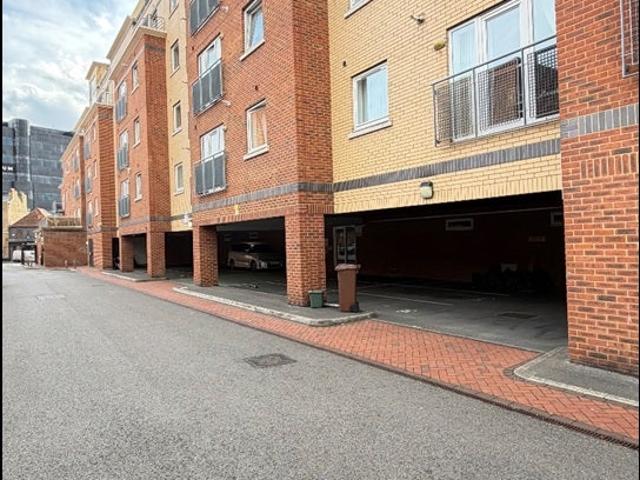 Apartment at Pages Lane, Greater London