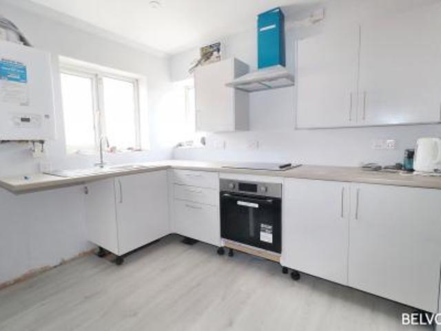 Apartment at Palalwyf Avenue, Pontyclun