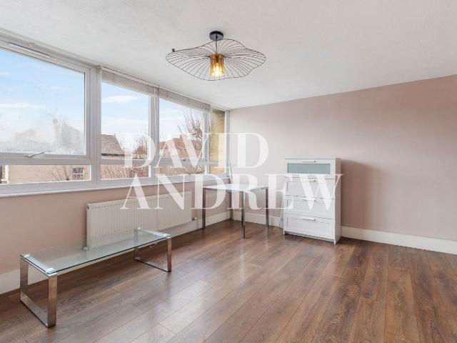 Apartment at Palmers Road, Greater London