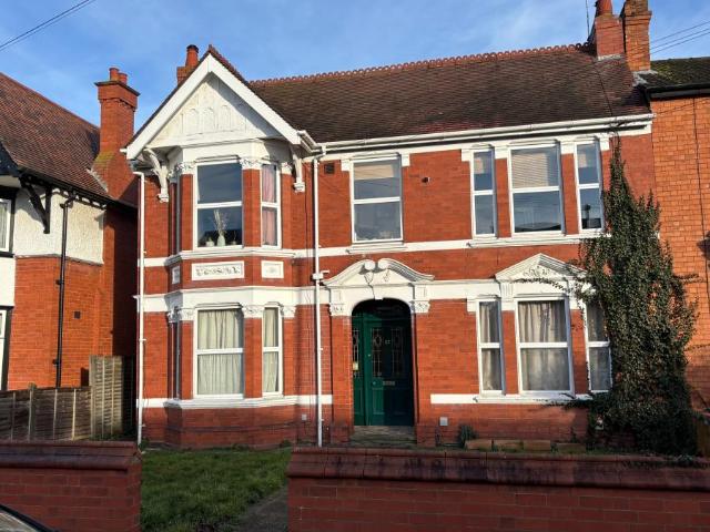 Apartment at Park Avenue, Worcester