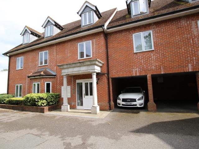 Apartment at Park Lane, Horsham