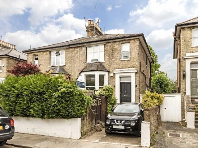 Apartment at Park Road, Greater London