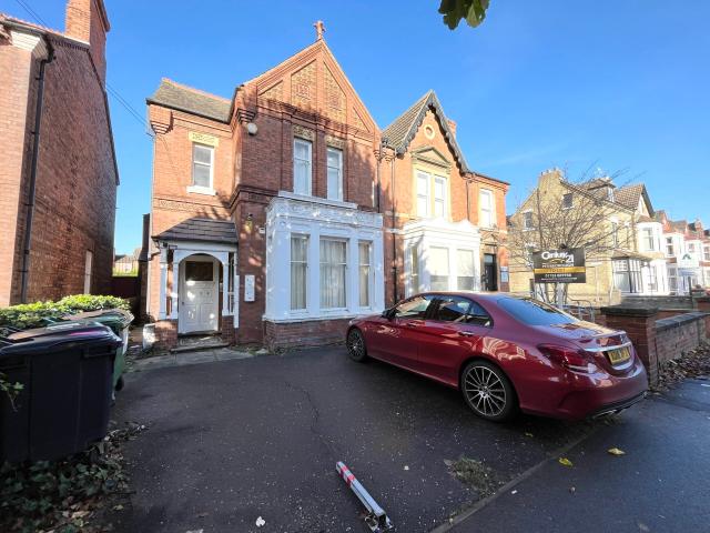 Apartment at Park Road, Peterborough