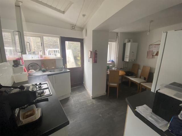 Apartment at Park Street, Pontypridd